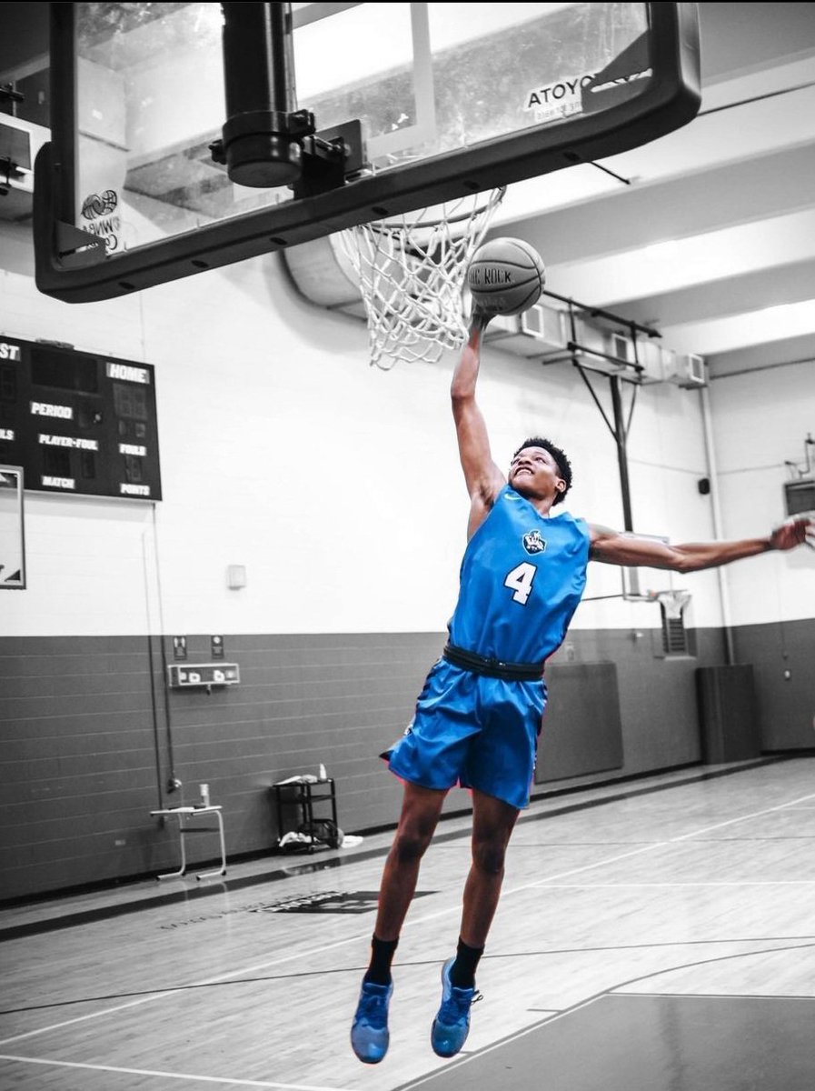 bumpeasy's tweet photo. Proud of my 6'3 freshman nephews in just one season they have propelled their team to the championship game. The link is below for girls at 4 and boys at 6p UDC campus for DCPCS AA championship
#friendshiptechprep
#DCballers
#truefreshman #studentatheletes
https://t.co/Vr8x4emMwx https://t.co/3p4h1vXt0z