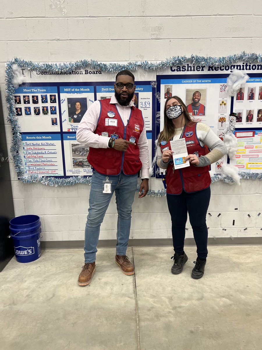 lowes1858's tweet photo. Congrats to Jim app/cab specialist and Natasha Frontend DS on earning their credit badges. Great work! Thank you! ⁦@JoeMcFarland_⁩ ⁦@Anthony_Battle1⁩ ⁦@gouletmd⁩ https://t.co/tQVP6ph7zx