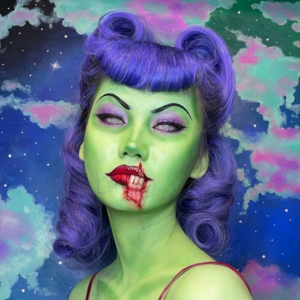mehronmakeup's tweet photo. Bites instead of kisses 💋
@_tooth_faerie_ created this pin-up zombie using SynWax, Liquid Latex, and Clown White.
#zombie #zombiemakeup #zombiecosplay #cosplaymakeup #cosplay #creativemakeup #promakeup #mehronmakeup https://t.co/S3KcmJoU4r