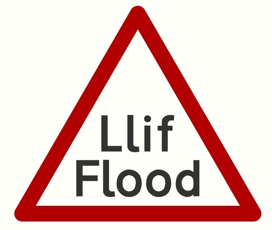 TrafficWalesN's tweet photo. ⚠Flooding⚠
#A483 #Abermule partially blocked due to the river overflowing.
Pass with care.
#TrafficWalesAlert https://t.co/cM236MXdvW