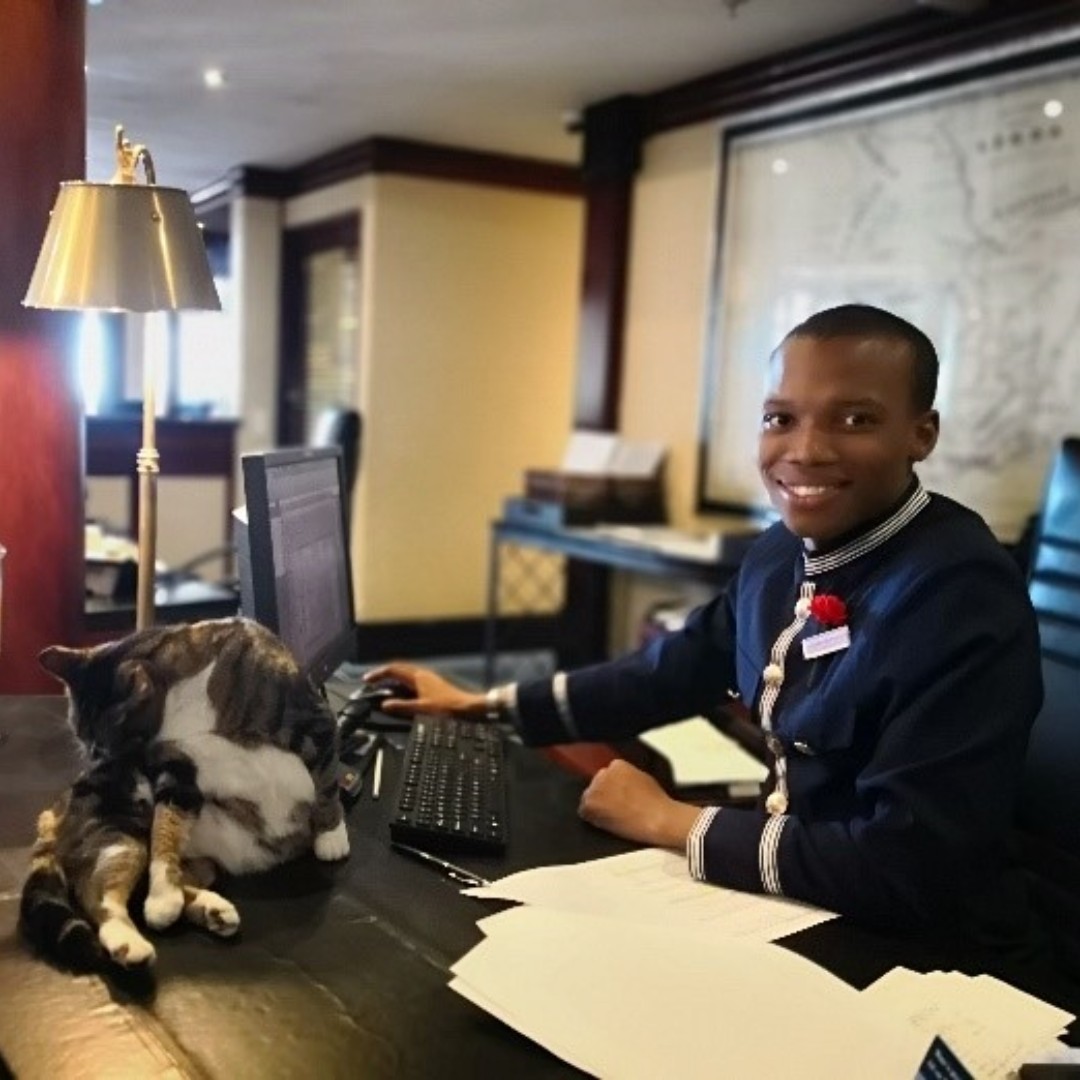 Happy #LoveYourPetDay!
Meet Ingwe, our resident cat, who forever enjoys the attention she receives from our guests and staff alike.

#petfriendly #petfriendlyhotel