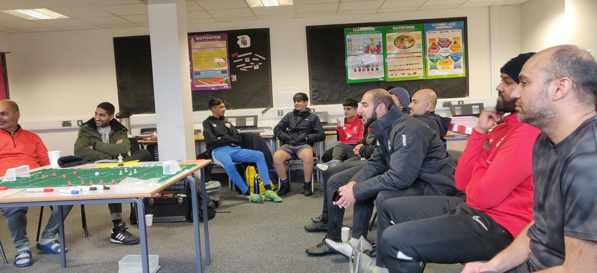 MasoominSports's tweet photo. Great to have @Matt_Jones7 @CoachNoor and @Coach_AhmedA delivering a much needed CPD for our coaches. https://t.co/NzZRjFVDty