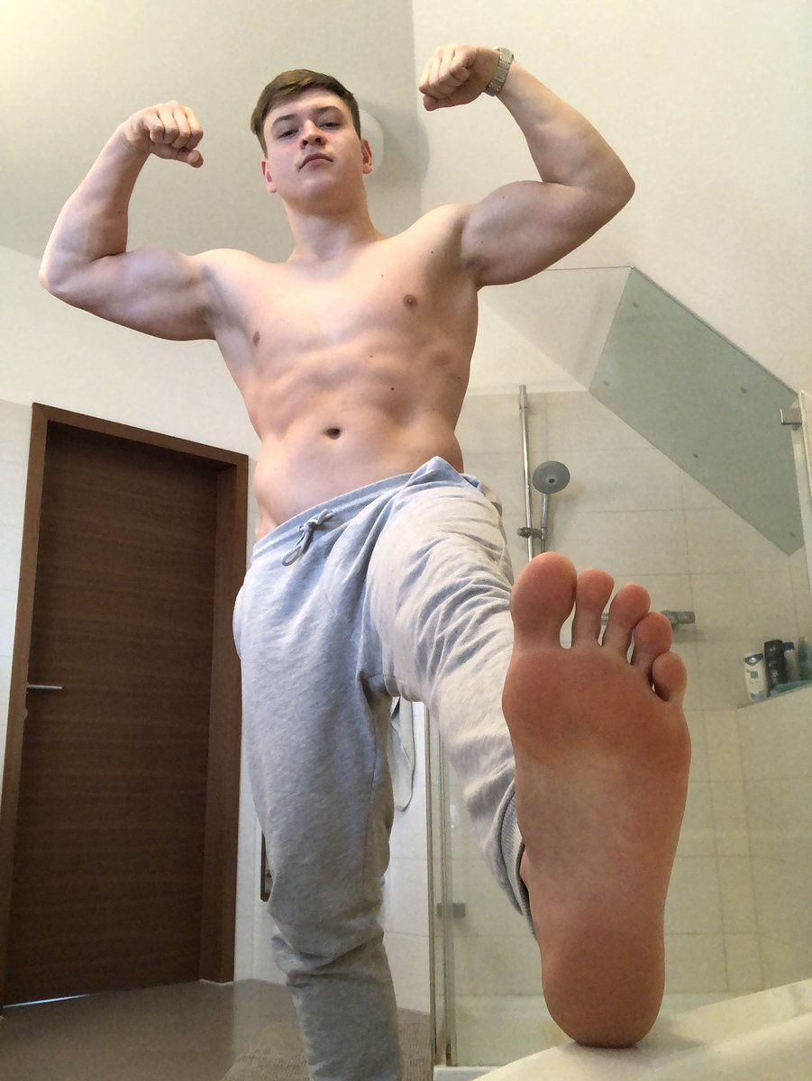 bacherhot's tweet photo. Tribute for my perfect giant feet and my trained body😈
https://t.co/nrtHvE4ZCw 

@CashMastersRT @YoungMasterRT @rt_slave_ma @Retweet4Masters @RtCashmaster @FindomDebtGod @Rtsub_Jmoore @RT4Master https://t.co/q1zh3rmi0W