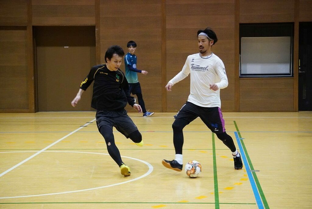 fclpp's tweet photo. 2/21（日）
練習でした🦒

#fclpp #fclexus #cafethesunliveshere #都リーグ  #フットサルメンバー募集中 #対戦相手募集 #フットサル  #社会人フットサル #フットサルメンバー募集 #メンバー募集 #対戦相手募集 https://t.co/mXTtsCm84r https://t.co/wFZi14le7h