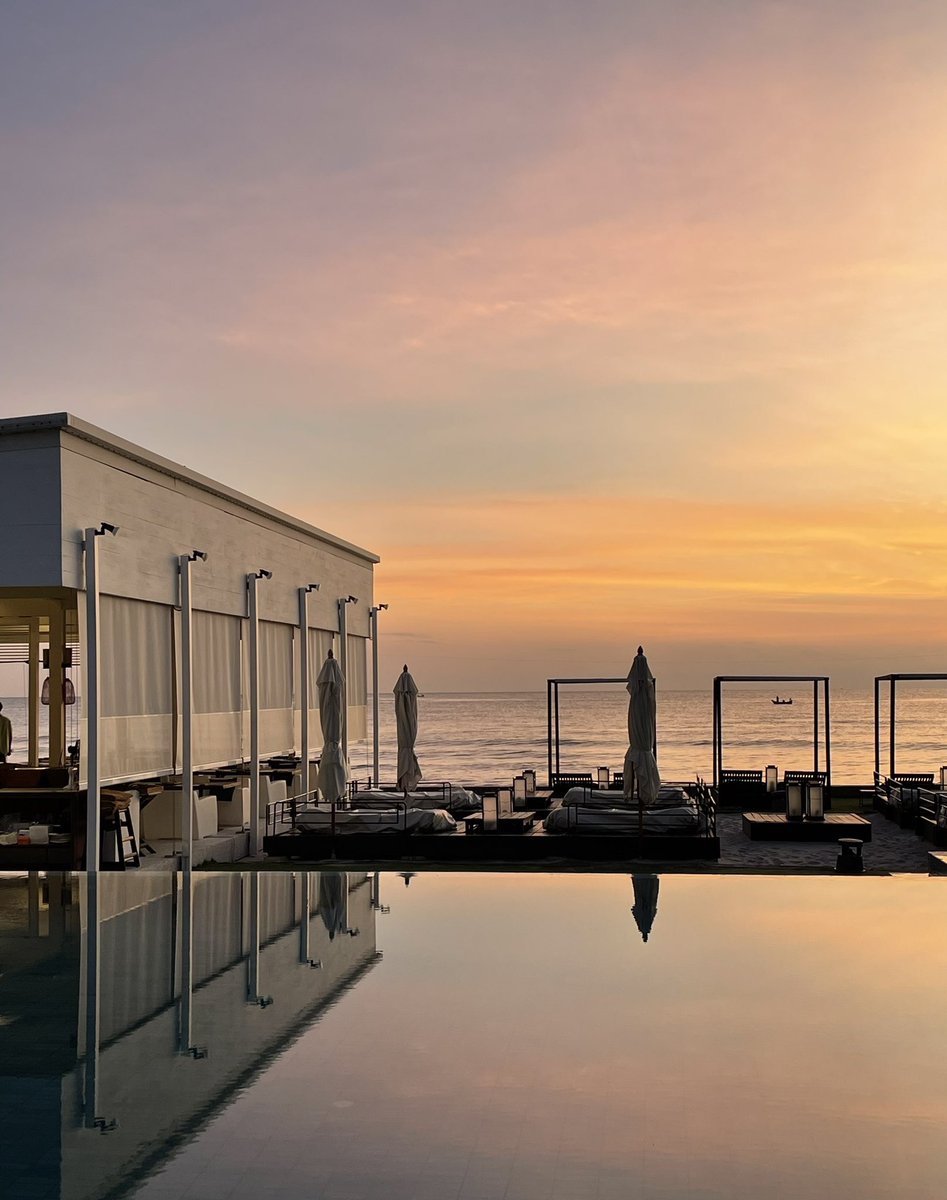 sfkkfs_'s tweet image. แนะนำที่พัก Putahracsa Hua Hin ชอบมากก mood &amp;amp; tone โคตรชิล ห้องพักดี เตียงนอนสบายมากก หลับลึกไม่อยากตื่น 5555 เดินมานิดเดียวก็ถึงทะเล แล้วแสงเช้า เย็น สวยจริงไม่จกตา อยากกลับไปพักอีก