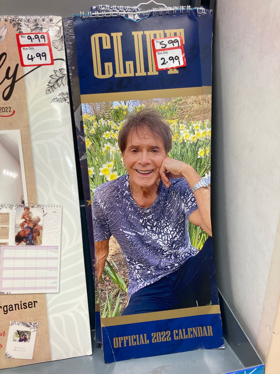 bethlamont's tweet image. Lord grant me the confidence of Cliff Richard releasing a 2022 calendar 🙏🏻