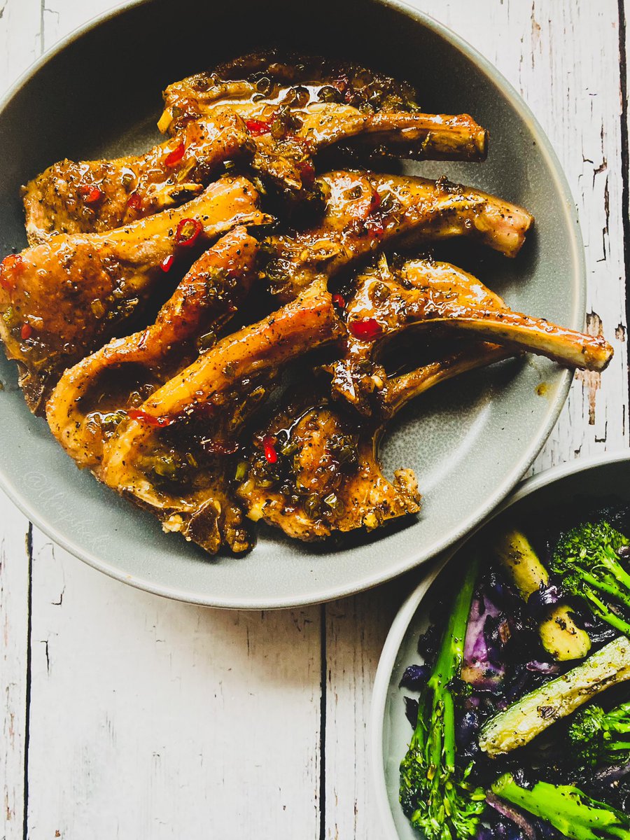 umpheko's tweet photo. Sweet Chilli Pan Fried Lamb Chops

#delicious #food #foodblogger #foodforfoodies #foodgasm #foodie #foodlover #foodoftheday #foodphotography #foodpic #foodporn #foodpost #meat #castiron #butterveg #sauteedveggies #bbmzansi #lambchops #sweetchilli #southafrica #umpheko https://t.co/2r3uK9mf7K