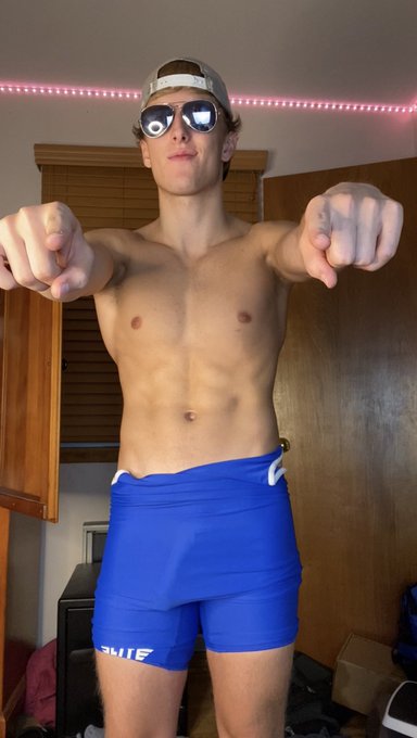 Wish me Luck today! 🤼&zwj;♂️ https://t.co/k6mkeivvEL