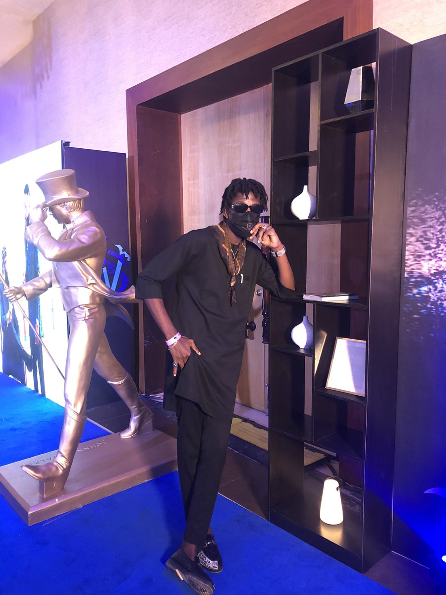 12th_thecreator's tweet photo. Too many good pictures from yesterday 💫🔥🔥
Trad from @By12th https://t.co/4vfWFAqdo7