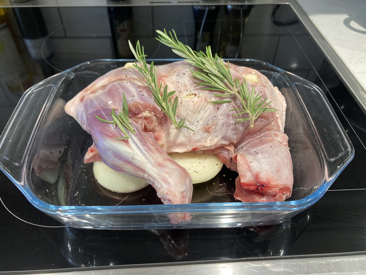 1950shomemaker's tweet photo. This lamb won’t be going back to Tesco coz it’s from my field #lanb 🍷 https://t.co/SXFmQcB1vX