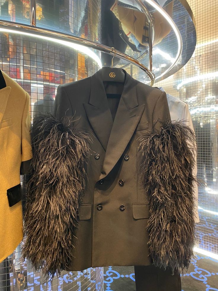 harry's closet (@hesclothes) on Twitter photo 