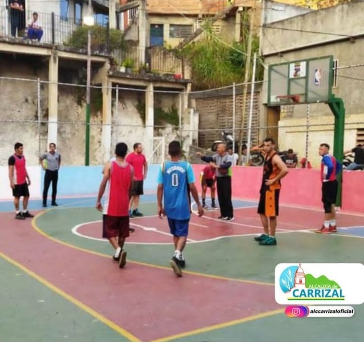 Alc_Carrizal's tweet photo. Selección de  Baloncesto del Km 18     se coronan campeones en la Copa Renacer Deportivo en Carrizal

Con el firme compromiso de llevar actividades deportivas y recreativas a las comunidades del municipio Carrizal, este sábado, se realizó la Copa "Renacer Deportivo" de Baloncesto https://t.co/ssqeID2Fvl