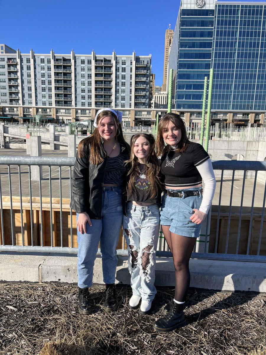 holyred91's tweet photo. This is everything I’ve waited for🤍 @Louis_Tomlinson #LTWTCincinnati #LouieVibes https://t.co/TGwD0AhbTP