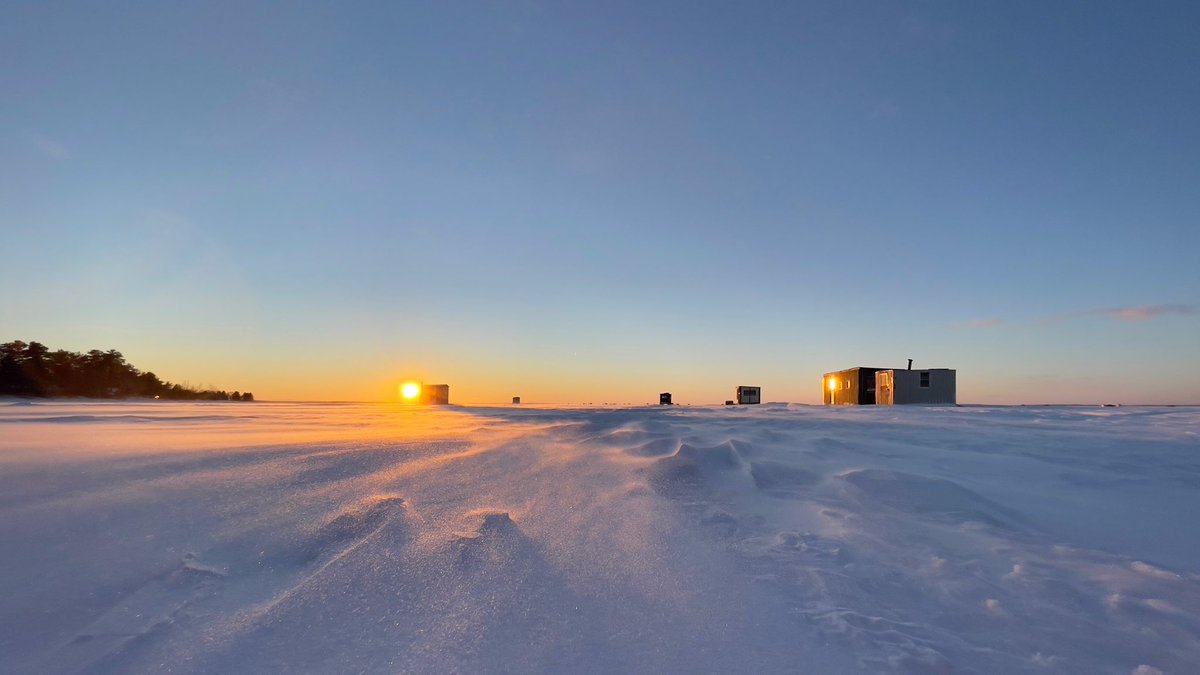 richarddeAth7's tweet photo. #Northbay #Canada #icefishing #adventure https://t.co/RGY4esRegq