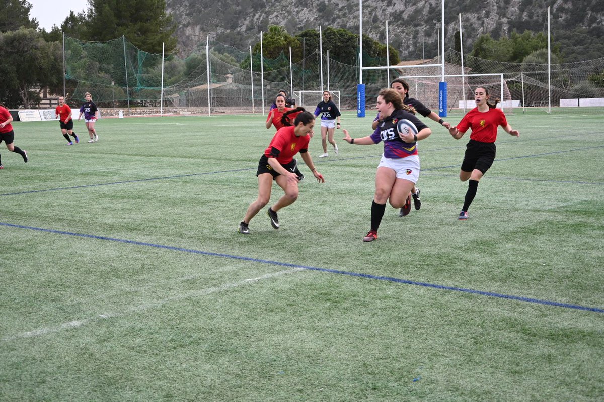 COMGEBAL_ET's tweet photo. El regimiento #Palma47 ha organizado dos equipos de rugby, masculino y femenino para representar a la #COMGEBAL.
Ayer durante una jornada de intercambio los Corsaris de Pollença han ayudado a perfeccionar las técnicas más avanzadas
@MCANA_ET #ejercitoconeldeporte #150añosPalma47 https://t.co/MDKnKY6Y8x