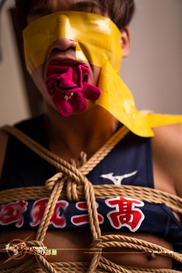 raisplayrm2005's tweet photo. 再掲 体がきれいな陸上部×縄
Athlete tied reposted

https://t.co/szRR6A37U8

#男子緊縛 https://t.co/Cbc7wXtOWk