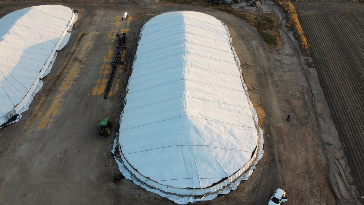 RavenEFD's tweet photo. We're in St. Louis for @GrainAndFeed's GFAI Show - Come see us at booth 515 to learn more about our new DuraCinch™ Strapping System and our Grain Cover Solutions. https://t.co/oN6W0Tlcel