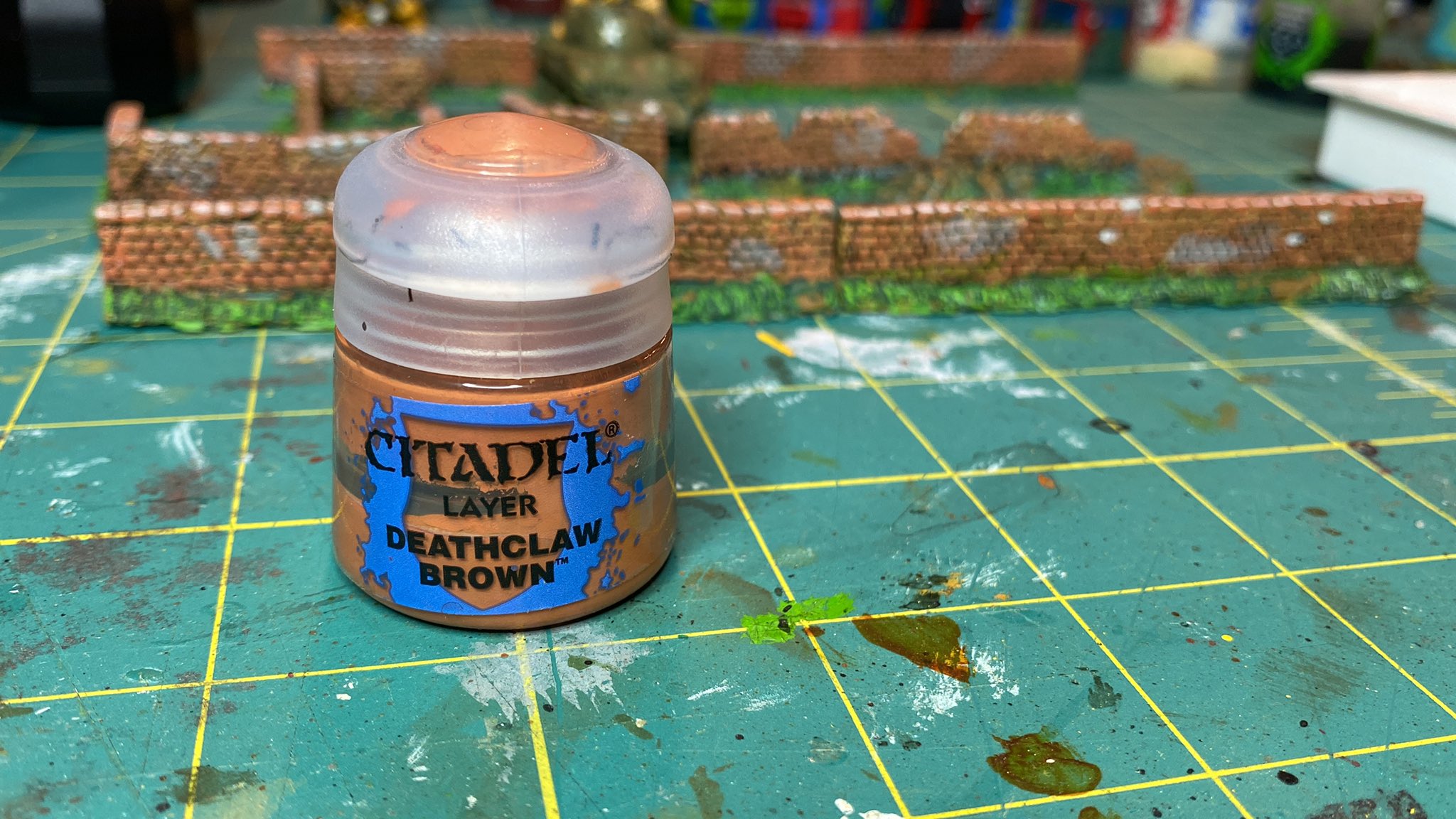 Citadel Paint: Layer - Deathclaw Brown - Titan Games