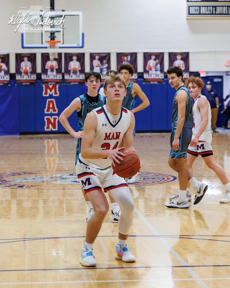 CalebBlevins24's tweet photo. Blessed to receive my first offer to play basketball at Washington &amp; Jefferson College! Thank you @Coach_Staley for the opportunity! https://t.co/7d4dE4f4cO