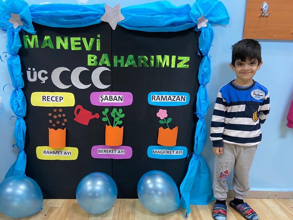 ebkadinaile's tweet photo. Esenler Belediyesi Nuri Pakdil Bilgi ve Hikmet Evi oyun grubunun üç aylar etkinliğinden fotoğrafları😇 https://t.co/4dAyWWVsCR