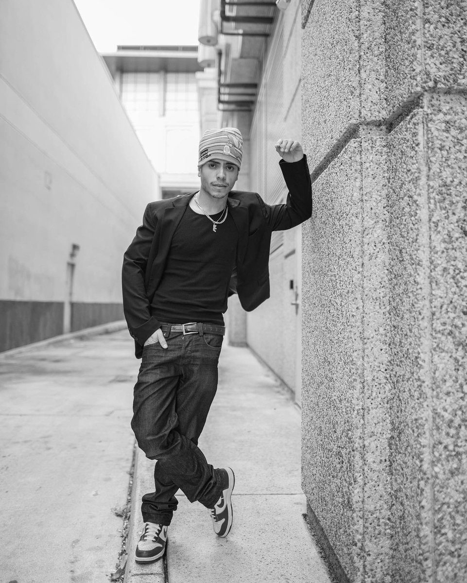 mangoslamm3r's tweet photo. Outside Steppin
Shot by Nicholas Clark https://t.co/0xTvMjx4uO