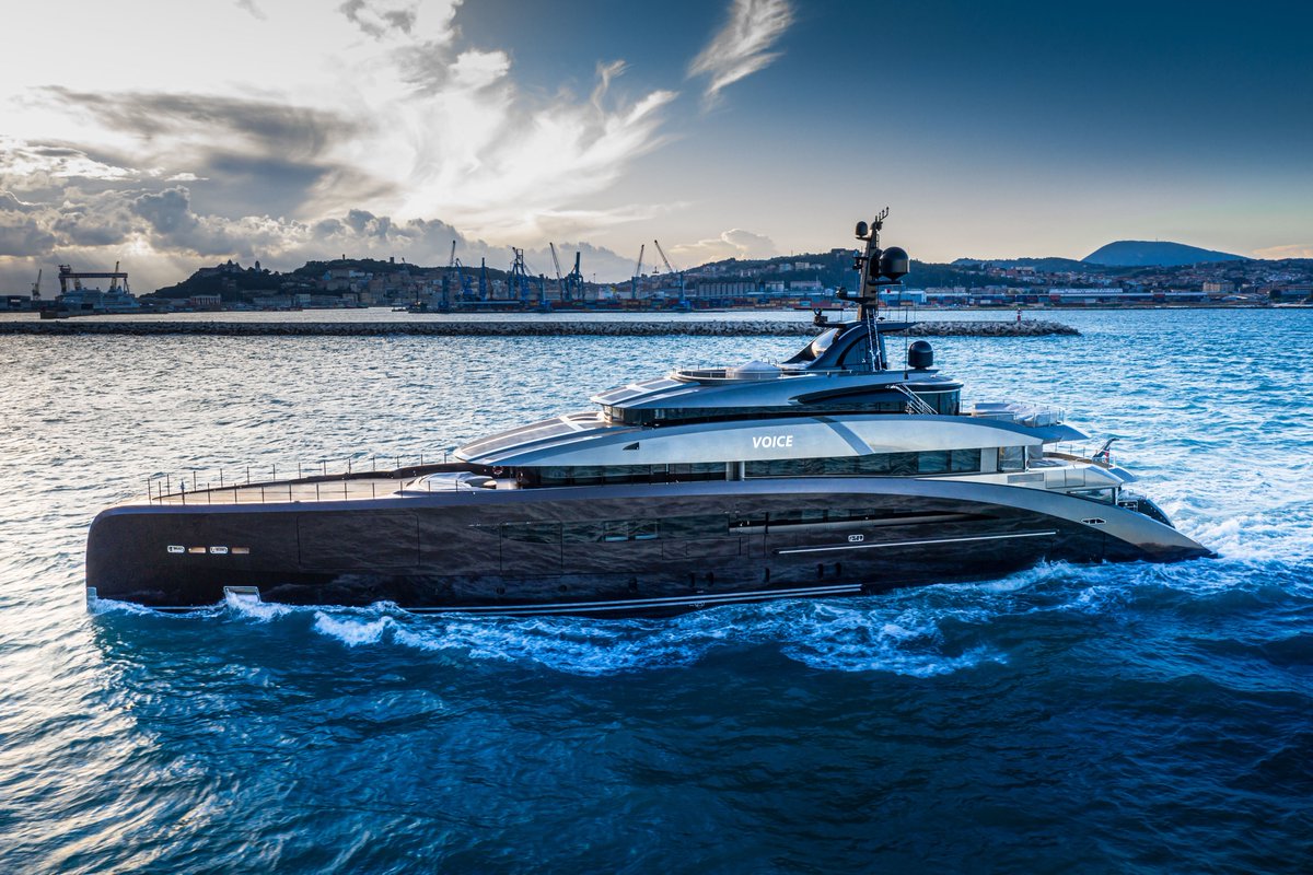 OCEANWAY1's tweet photo. BEST INTERIOR DESIGN SUPERYACHT FROM 40 TO 70M: @CRN_Shipyard Voice 

#oceanwaychinayachtawards #chinayachtevents #2021oceanwayinternationalvirtualboatshow #yacht #yachting #yachts #motoryacht #motoryachts #catamaran #design #interior #interiordesign #designinterior https://t.co/4DJNyGhN4G
