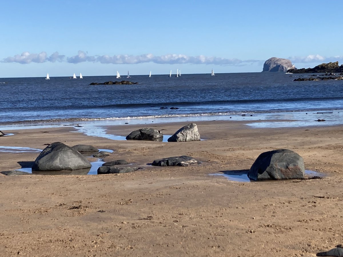 ELYC_NB's tweet photo. Sails in the distance. Lovely day for for a sail, maybe a little bit cold, but beautiful. #NorthBerwick #EastLothian https://t.co/yQhirkKcf6