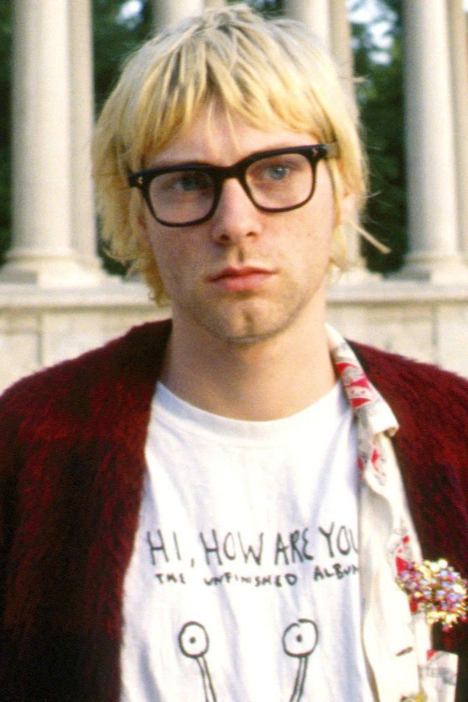 Im_absent_'s tweet photo. Happy birthday Kurt🖤 https://t.co/bd8djDXJNO