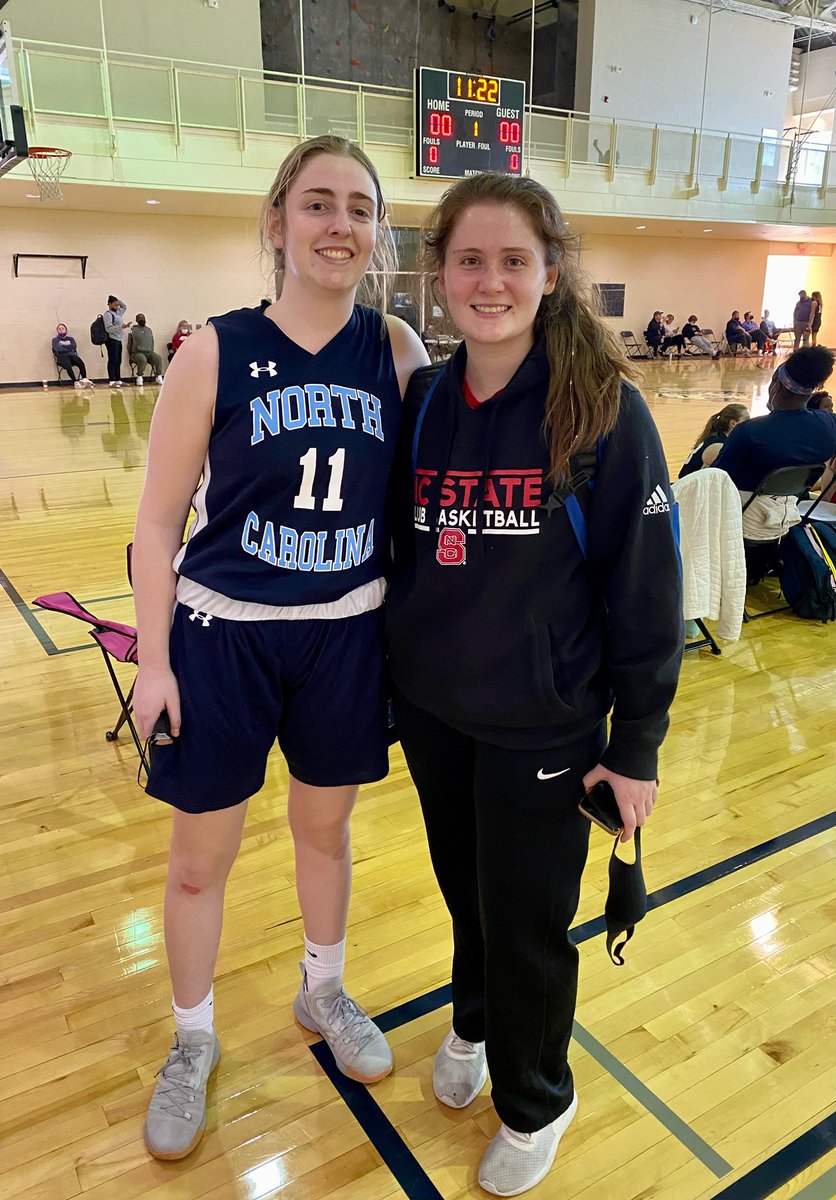 gingervillanti's tweet photo. When AAU teammates play against each other in college club 🏀 basketball tournament. #RivalryGame @LKNLadyMagic @jvillanti1 @politoc23 #NCState #UNC https://t.co/usPQbz5YLt