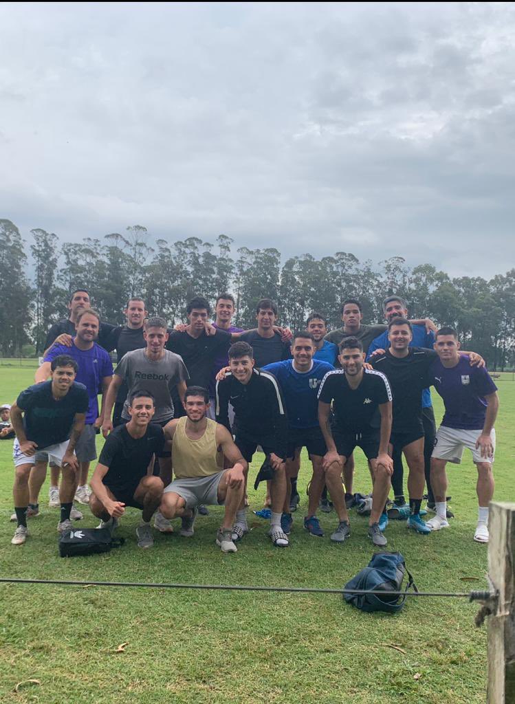 JUGÓ LA BANDA ⚪️🟣! 
En la mañana de hoy, se disputó otro  amistoso que deja buenas sensaciones y que nos sirve para seguir ajustando cosas de cara al campeonato que se viene 💪🏼
#todosjuntos⚪️🟣