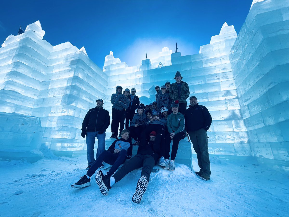 NLYHA's tweet photo. Congrats to our Bantam As - District 15 champs with a win over Moorhead!  Here we come, regions!  ❤️⚡️🏒

The boys at Polar Fest in DL after to celebrate! 

@DistrictMn 

📸 Mike Paulbeck https://t.co/sunurGPdpW