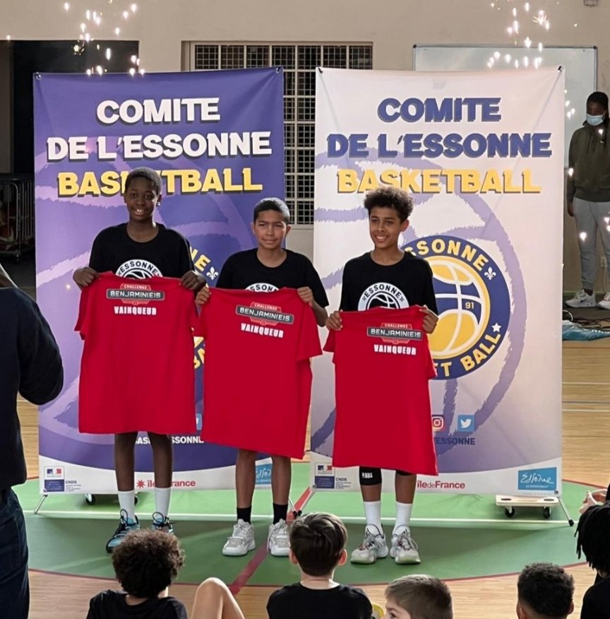 poterne_91's tweet photo. 👍Adam se qualifié au Finales régionales du challenge benjamin 🏀 @ffbasketball #challengebenjamin #U13 @MassyBasket https://t.co/88ptkr9xfh