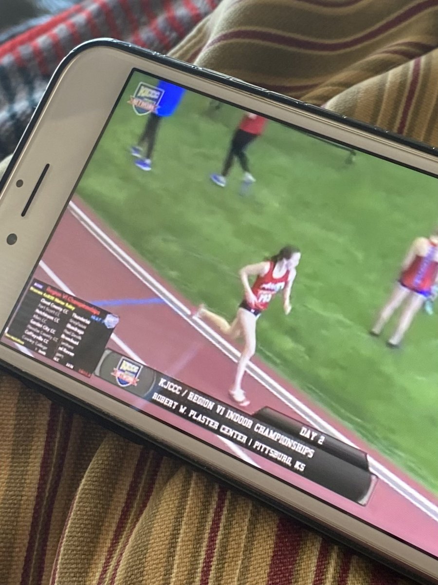 jstuckey22's tweet photo. KJCCC Region VI Champions in the
4 X 800!
@AllenCCXCTF
#GoRach
#Niece https://t.co/kAS93BUY0L