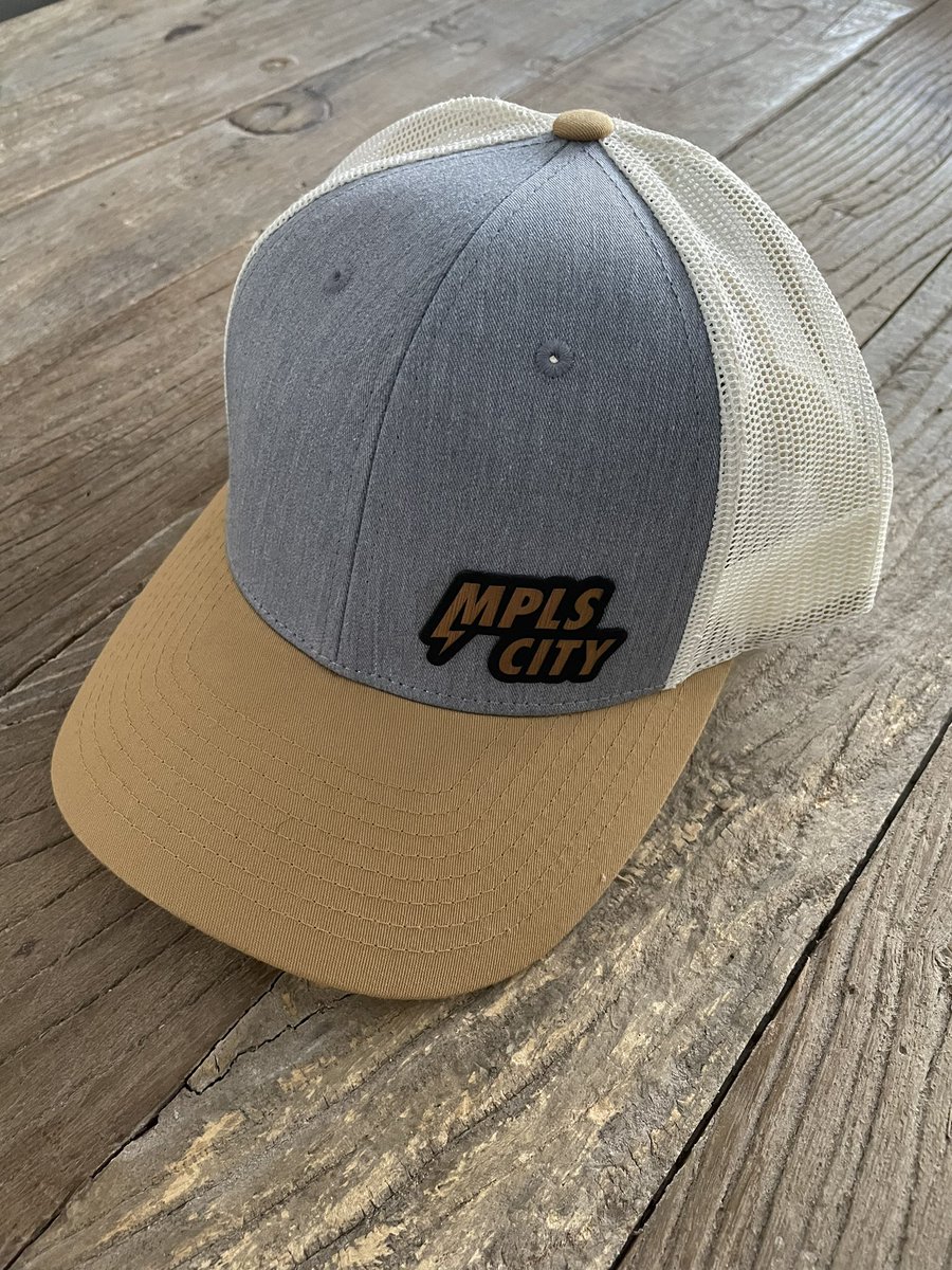mplscitysc's tweet image. Giveaway time!

This experimental mesh SnapBack hat by our friends at @getpatchmarks could be yours just…

1️⃣ Retweet
2️⃣ Follow us (if you don’t)
3️⃣ We’ll draw a winner Monday
4️⃣ #CityToTheMoon🌙