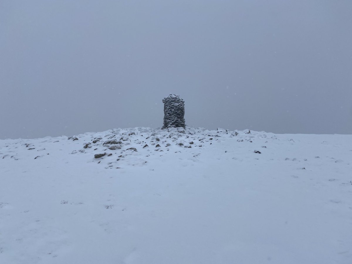 mattmdavies's tweet photo. A glimpse of winter on Dale Head summit before the weather turned wild again https://t.co/HaTBFKBTfM