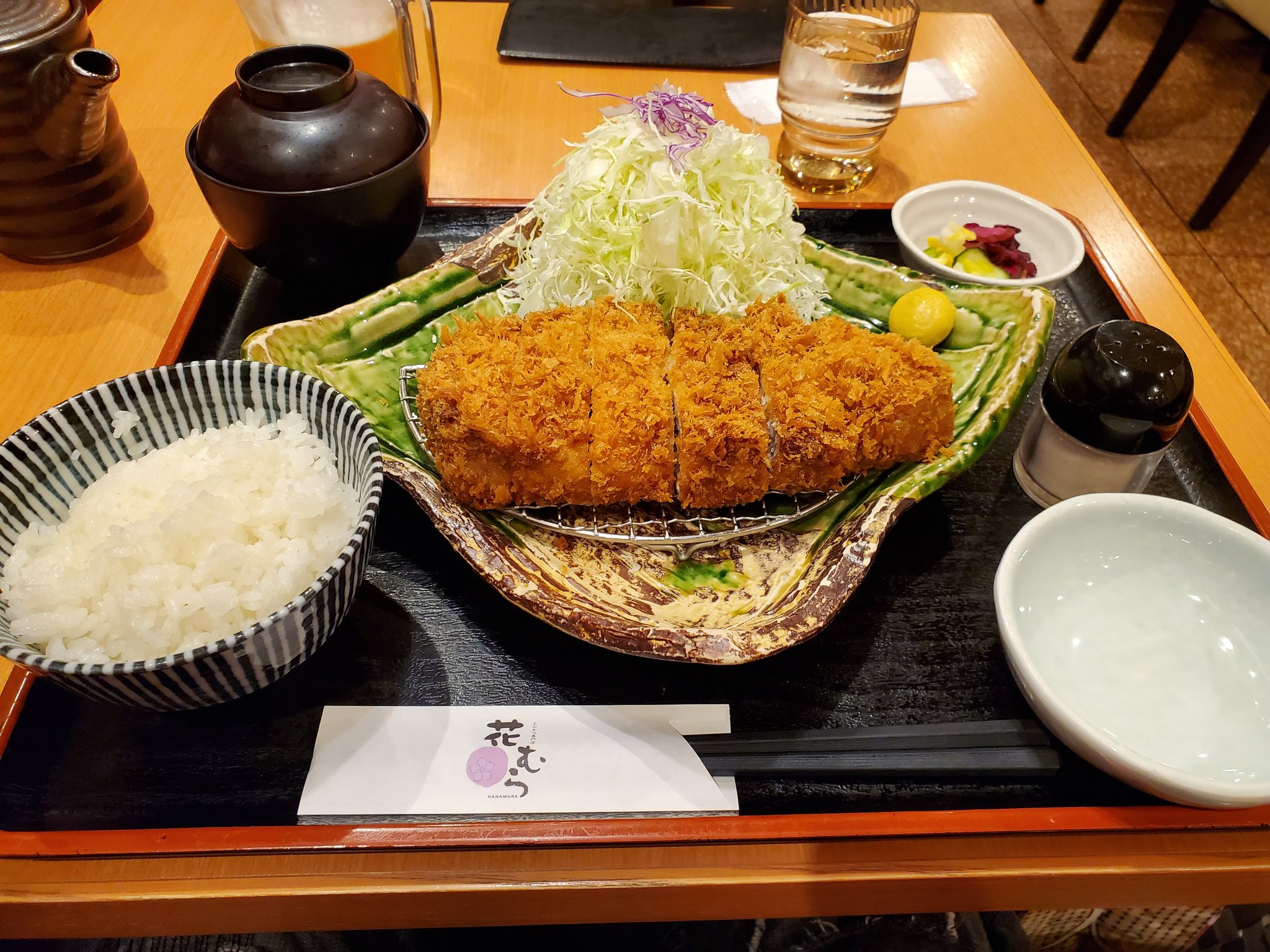 関節リウマチ闘病中 何年かぶりに 花むら のロースカツ定食食べた ちゃんとしたとんかつ久しぶりだからめっちゃ 旨かったぜ とんかつ とんかつ花むら 場所 とんかつ専門店 花むら Hanamura T Co Clr1sf10my Twitter