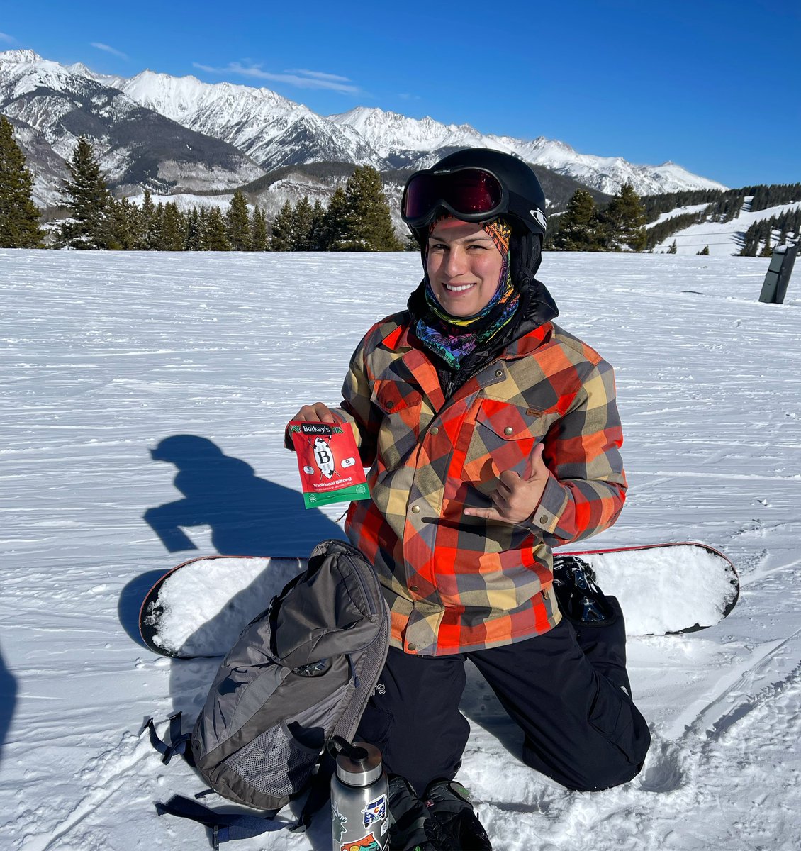 RockyPMMA's tweet photo. This is how I ride 🏂🏔 @eatboikeys #TeamRocky #coloradolife #shredding #mountains #viewsfordays #fyp https://t.co/LxroILkmb5