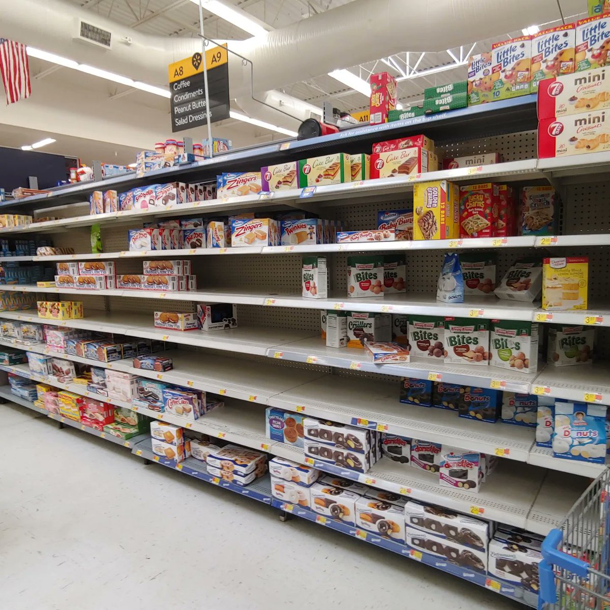 rrabbit1202's tweet photo. #BIGFAILFRIDAY #Biden #buildbackbetter #emptyshelves https://t.co/LeZU23xaPU