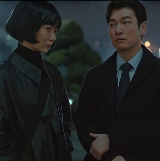 _JoanaP_'s tweet photo. I didn't choose hot parents life. Hot parents life chose me ππΌββοΈ
#choseungwoo #μ‘°μΉμ°
#baedoona #λ°°λλ
#stranger #secretforest #hwanghan #baecho https://t.co/BILS1v1K5W