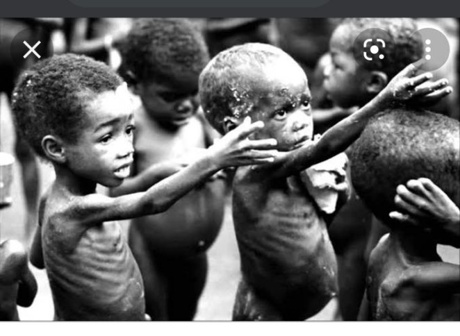 EliphasmawiraM's tweet photo. President uhuru Kenyatta #lowerfoodprices then try your sagana 3 nonsense https://t.co/VpBCibMzfi