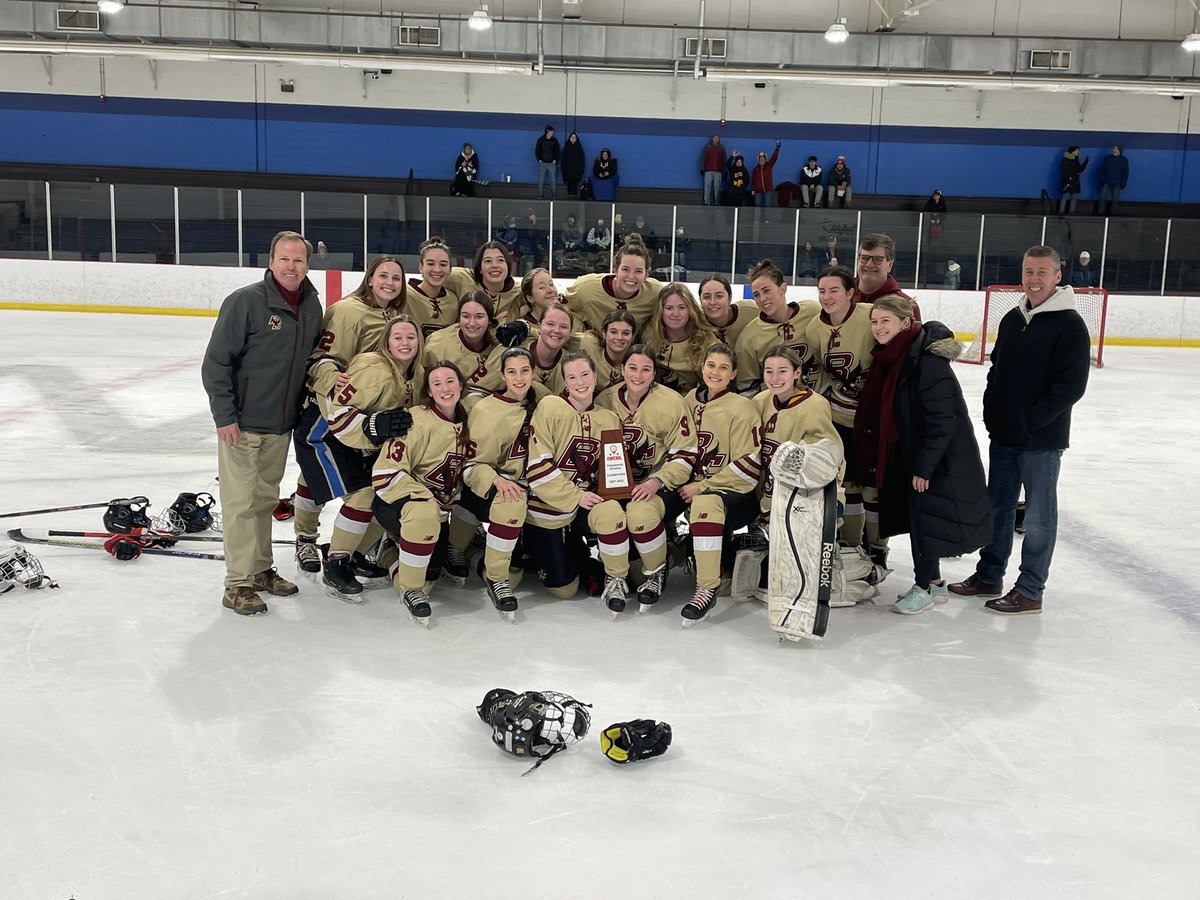 bcwclubhockey's tweet photo. Huge day for the Gals #goEagles #BeenBuried #STLBOUND https://t.co/FzEZRQnMLA