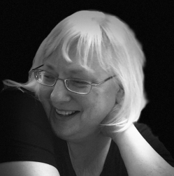 Someone with a DNA surprise often feels out of place in their family and they don't know why. 
"By finding my biological family I have found myself. I AM ACTUALLY LIKE SOMEONE NOW!"
Meet Alicea Fournier: Kind, Loyal, Dependable.
righttoknow.us/2022/02/15/ali…