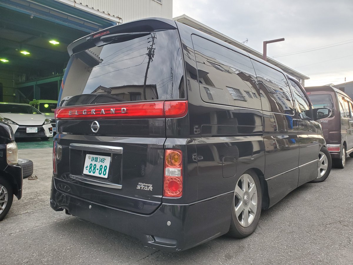 yarakasi_0008's tweet photo. エルグランドハイウェイスター誰か欲しい方。
令和5年1月まで車検あります。
全込30万。
車高調、ツインモニター化、スマートキー2個、後期グリル、LEDフォグ等

 #車売ります https://t.co/uKDXfoyMTc
