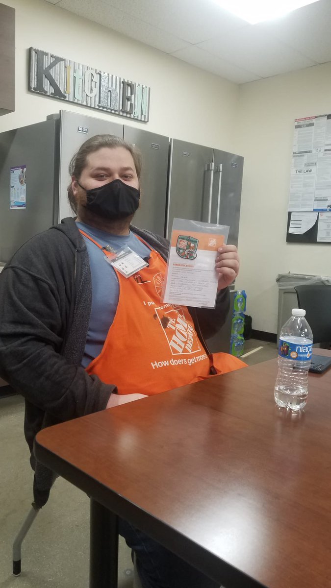 A big thank you for our amazing guy!!! Thank you Will one of our OFA superstars. We appreciate your willingness to help any department when needed. Keep up the good work!!

#HomerAward #WestAsheville #HardWork #Celebration #HomeDepot