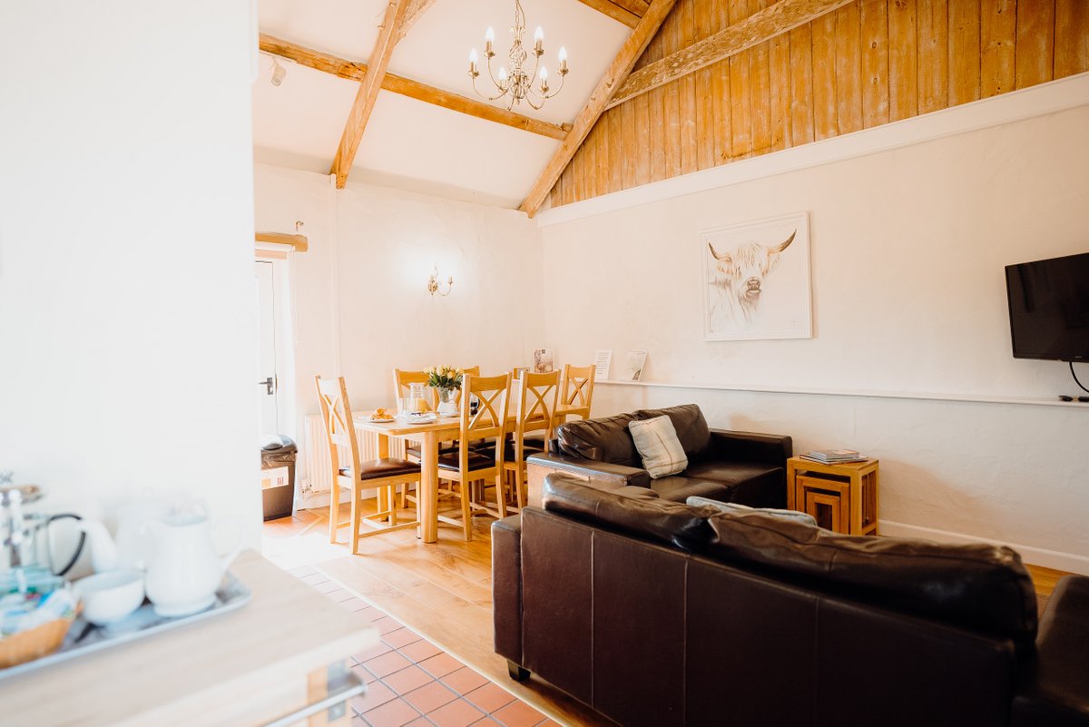 Our beautiful Goose Cottage, we love this property so much - especialy those beautiful beams! 😁