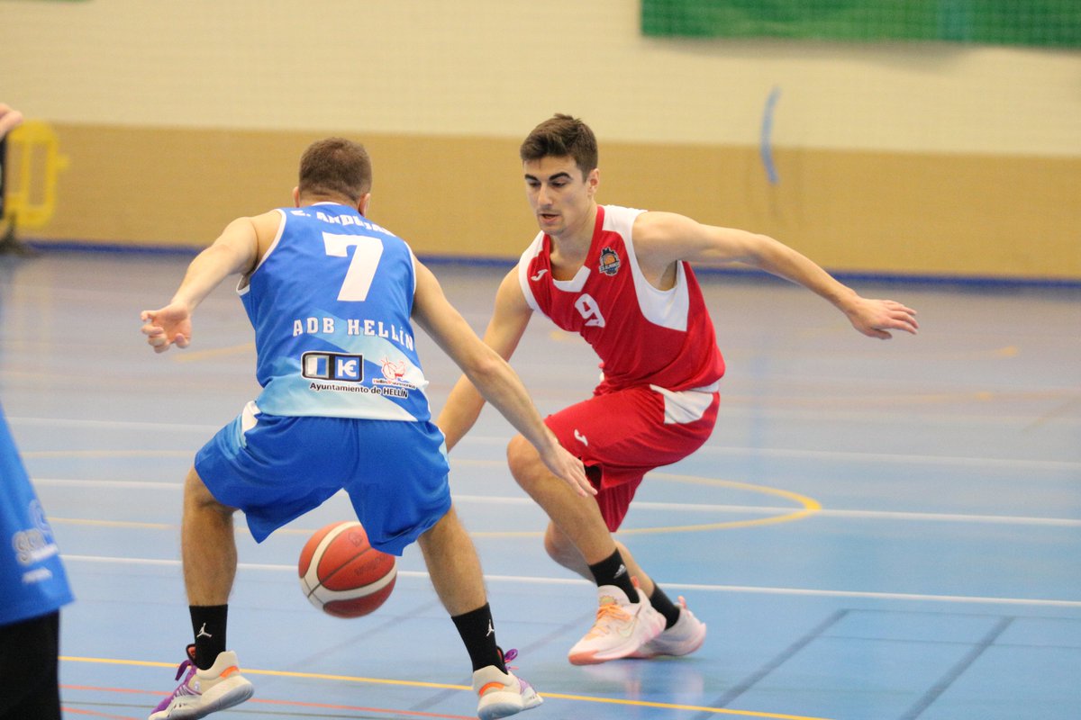 CBAlmansa's tweet photo. ⛹️♂️ #Copa1AutoMasCLM - FINAL
🆚 @ADB_Hellin
🔵 33-40 🔴
⏱ Descanso
✍ Muy buena primera parte de los almanseños que se marchan con ventaja tras dos cuartos.
¡Seguimos!
#LaFuerzaDelEquipo #JuntosSomosMásFuertes https://t.co/3kpwIpPno2