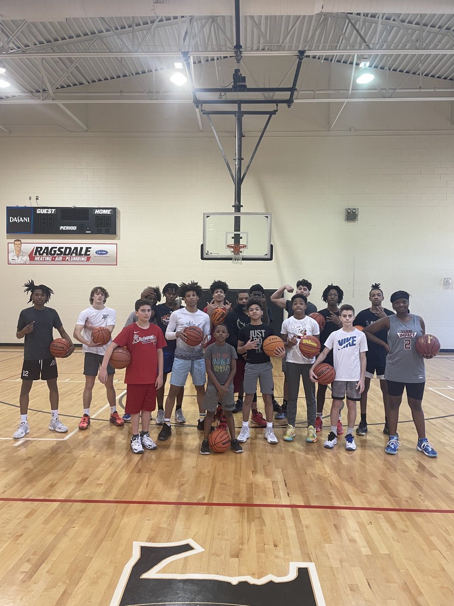 1st day of AAU practice. Hard work starting to show💪 <a href="/NaturalPlayerD/">Kelvin McConnell</a>