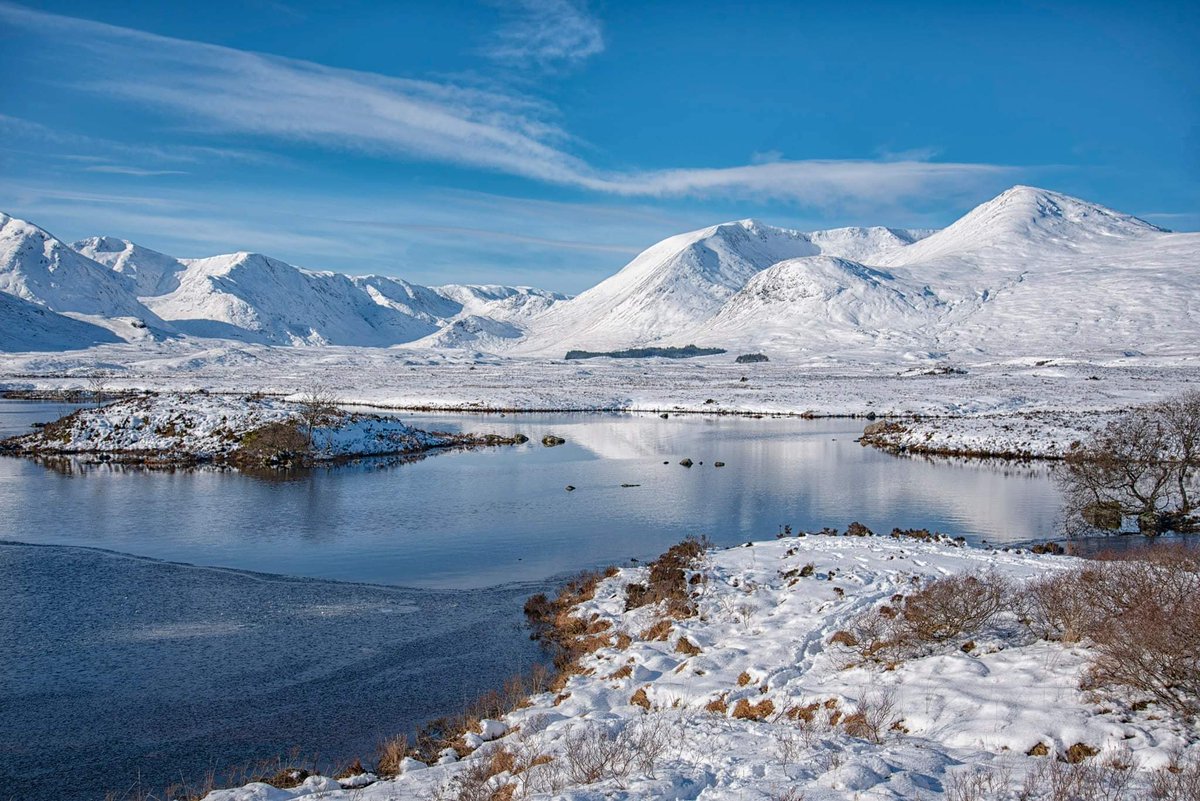frances11016's tweet photo. @BridgetPrimary The Black Mount, Rannoch Moor yesterday ❄️❄️ https://t.co/9mNwxFWb0t