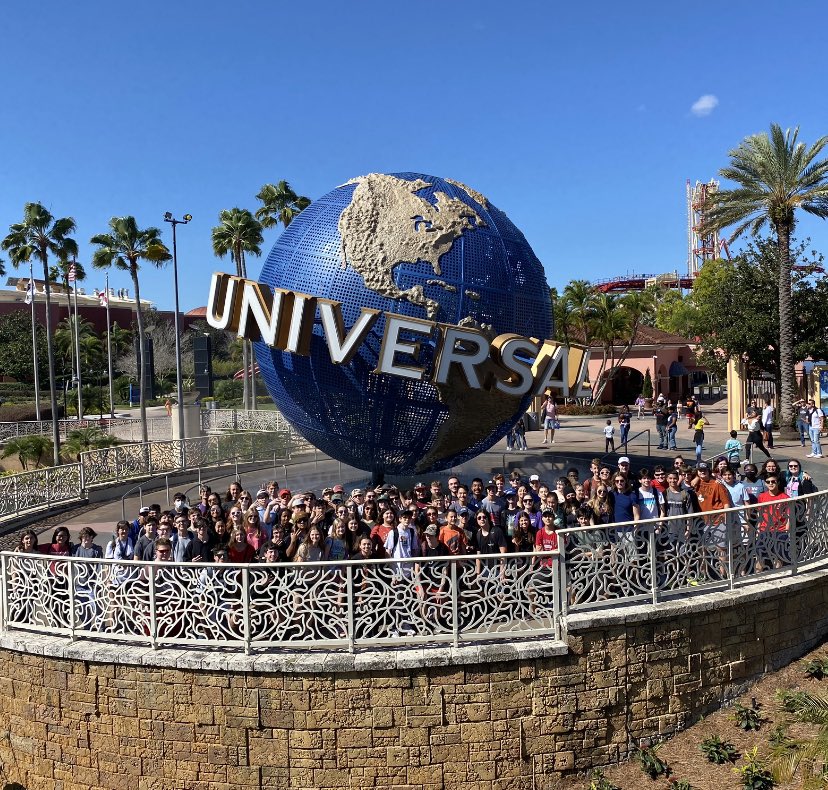 CLHSBAND's tweet image. Greetings from Orlando!!