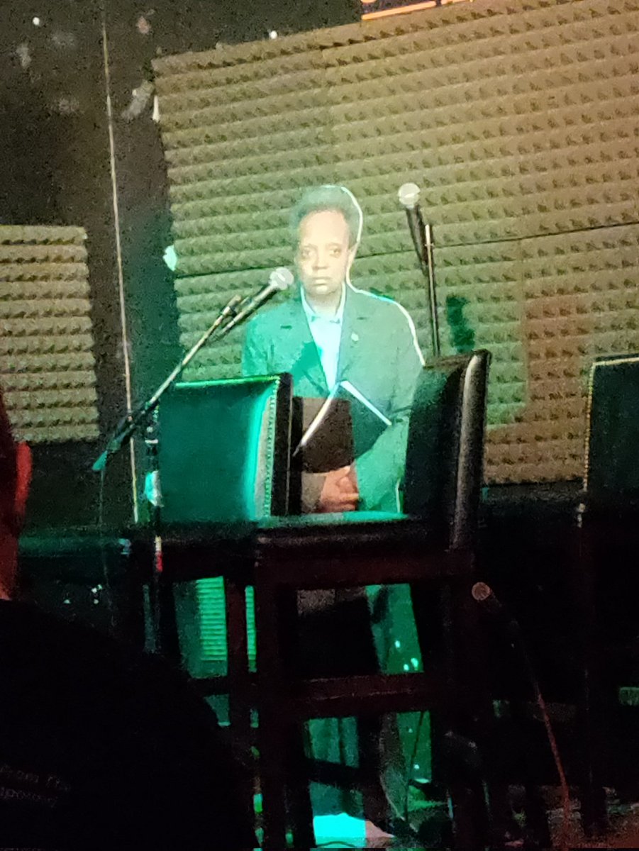 patrikscorpse's tweet image. Thanks again for braving Lightfoot's maga country to make us laugh. #greatestshowonearth #thankyouforyourservice #goodoneboss 
@aaronbergcomedy @geno_bisconte @ApartmentBoss @YungCrippComedy @bobby_tamburro @CompoundAmerica